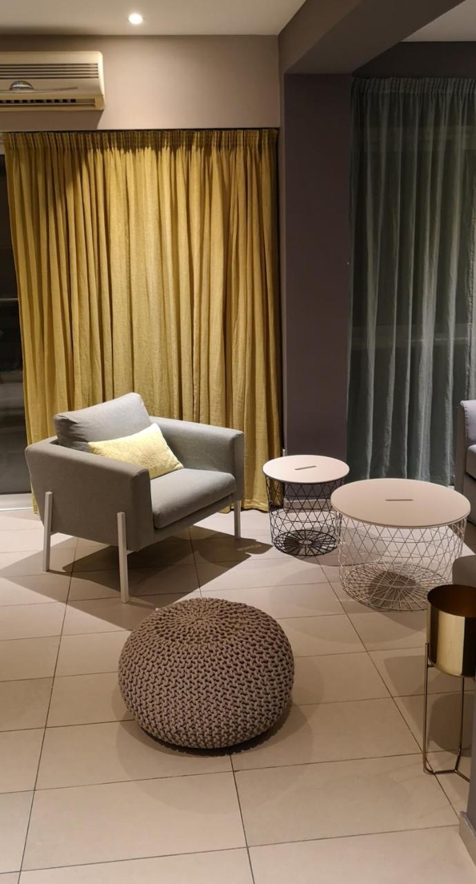 Beachfront Amazing New Apartment Limassol Extérieur photo