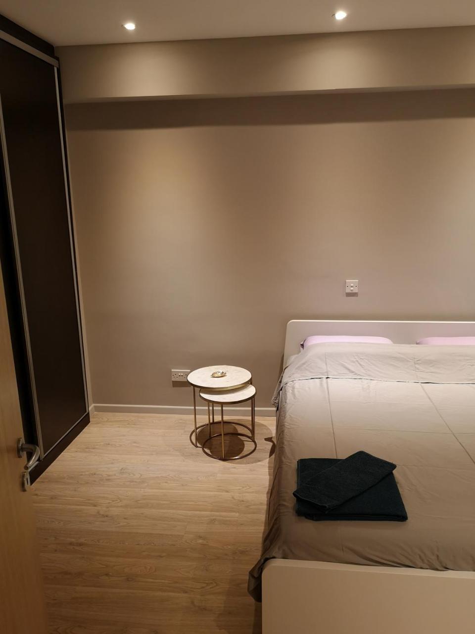 Beachfront Amazing New Apartment Limassol Extérieur photo