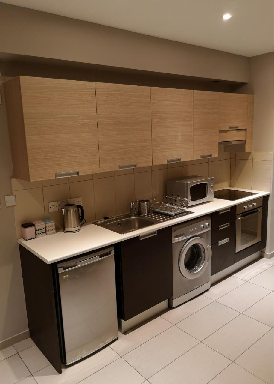 Beachfront Amazing New Apartment Limassol Extérieur photo