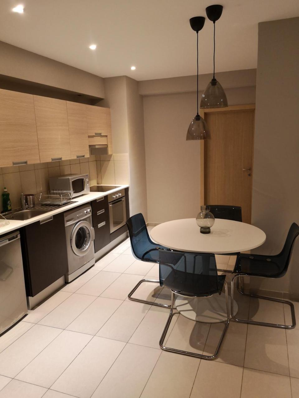 Beachfront Amazing New Apartment Limassol Extérieur photo