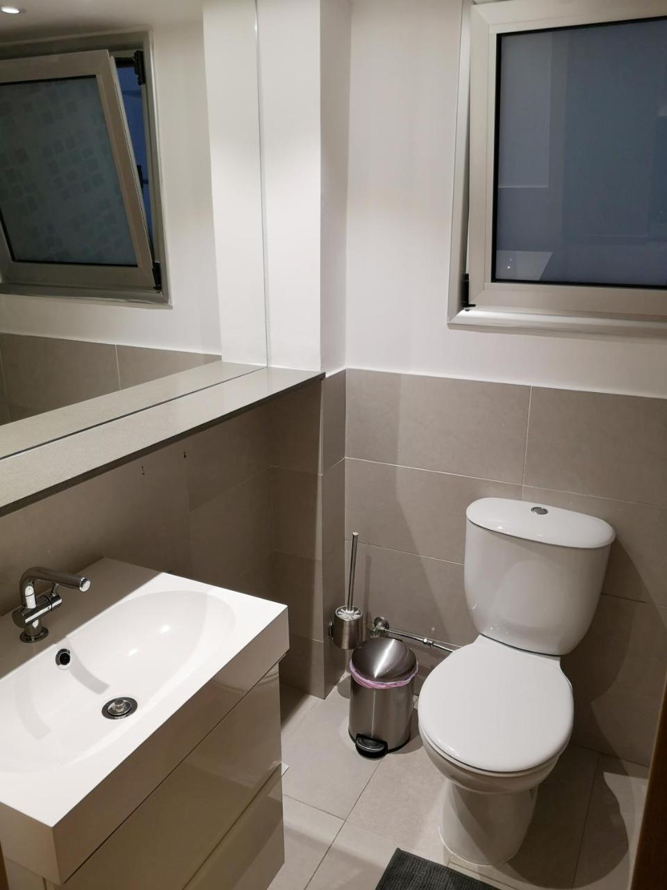 Beachfront Amazing New Apartment Limassol Extérieur photo